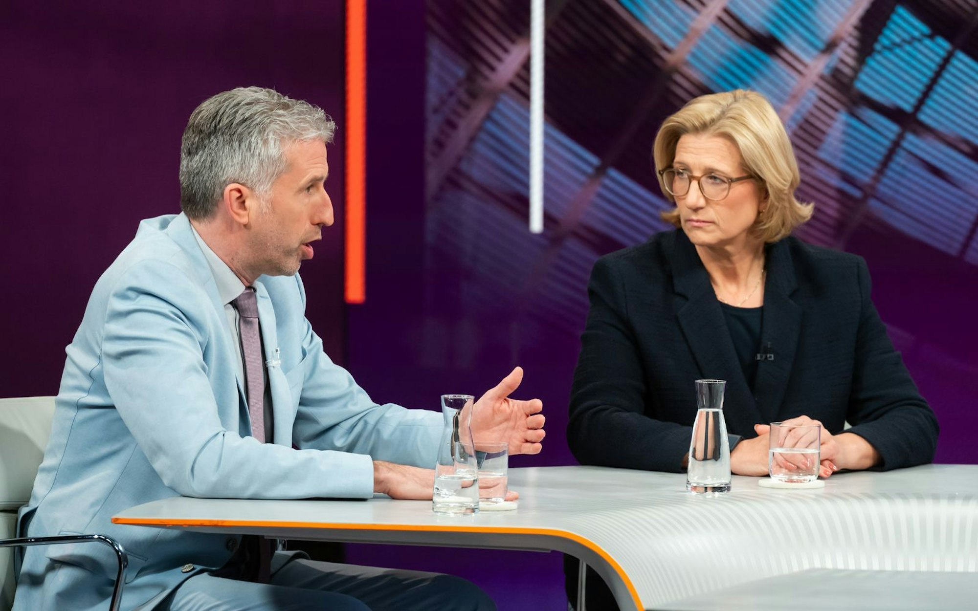 Tübingens Oberbürgermeister Boris Palmer sieht eine „letzte Chance“ gekommen, das Ruder in Deutschland herumzureißen und fordert einen „Frühling der Reformen“. (Bild: ZDF/Jule Roehr )