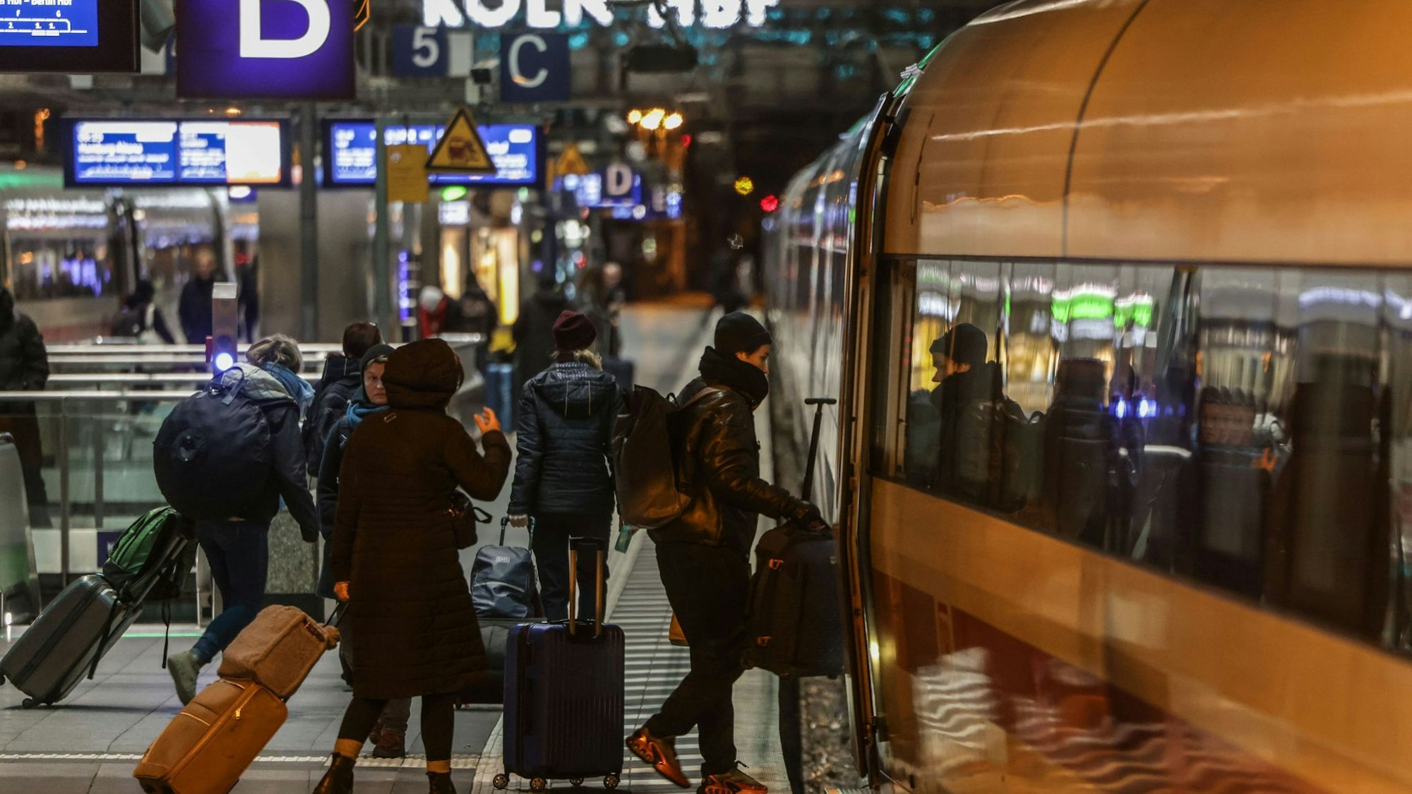 Nach Sperrung: Zugverkehr im Kölner Hauptbahnhof wieder frei
