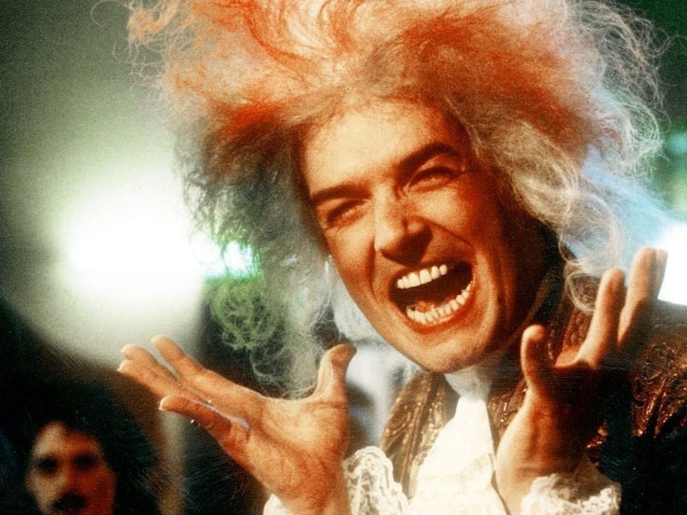 „Rock Me Amadeus“ war Falco ein Dorn im Auge. Einerseits fand er das Lied respektlos gegenüber Wolfgang Amadeus Mozart. Andererseits war er als Wiener zu Stolz, um sich vor einem Salzburger zu verbeugen. (Bild: Doro)