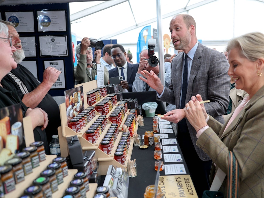 Prinz William & Sophie probieren Lebensmittelprodukte