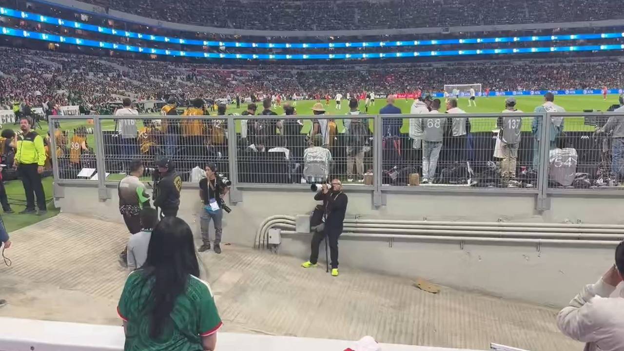 Blick von den unteren Rängen des Aztekenstadions.
