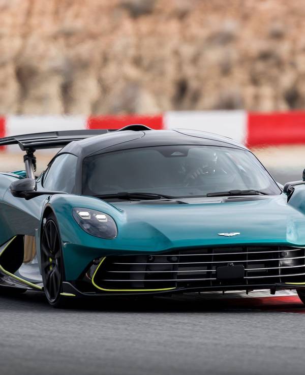 Aston Martin Valhalla