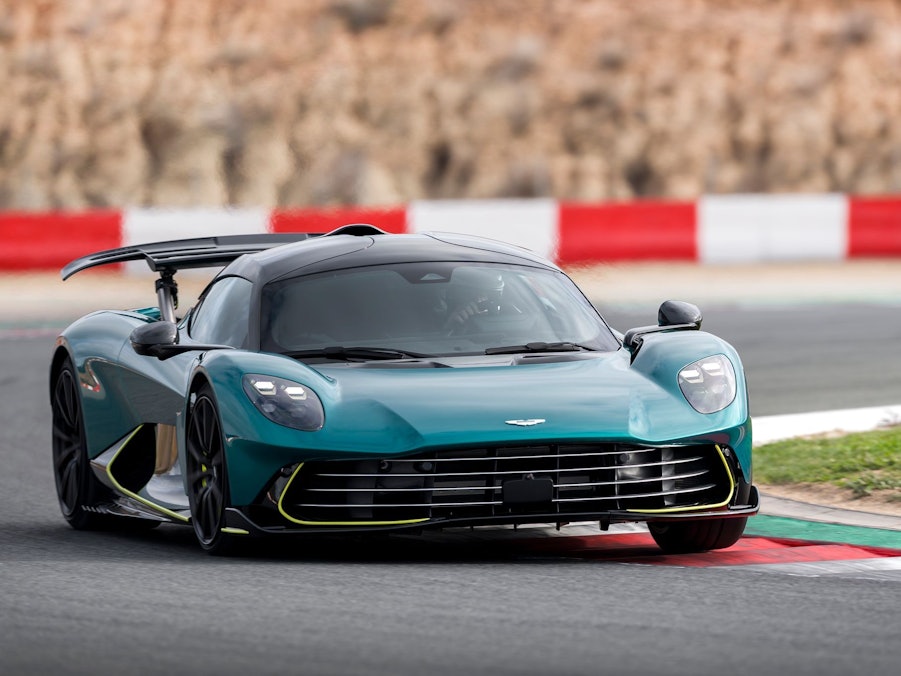 Aston Martin Valhalla