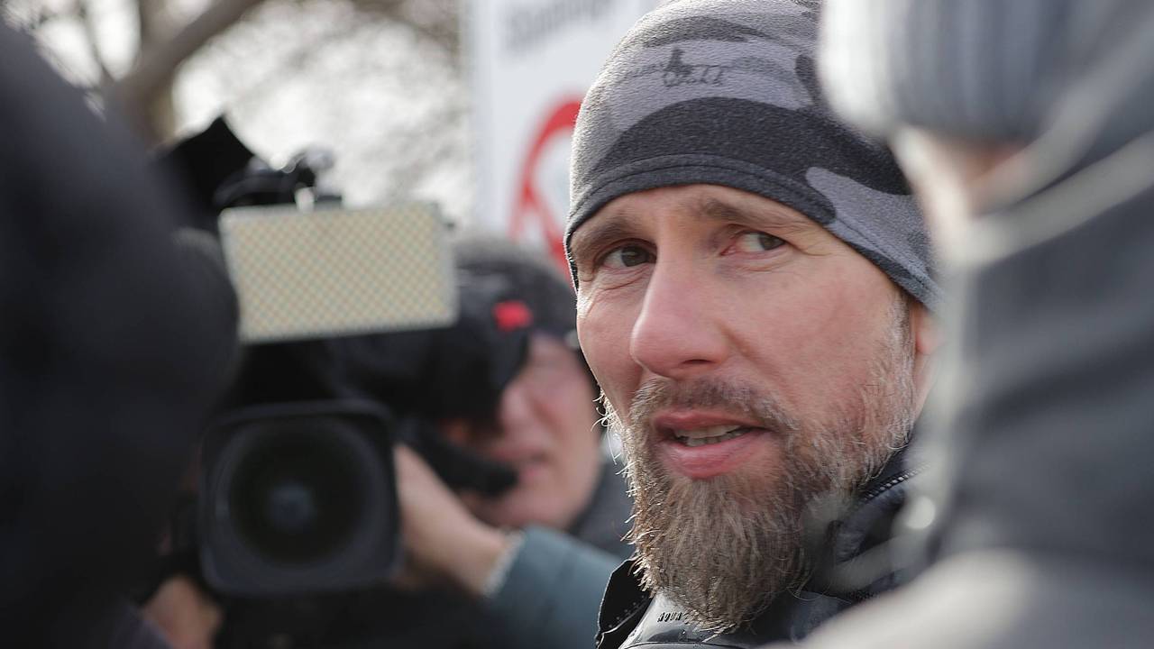 Meeresbiologe Robert Marc Lehmann spricht