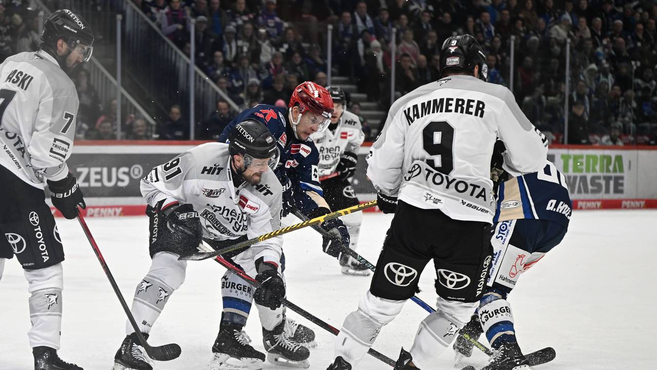 Spielszene in den DEL-Playoffs.