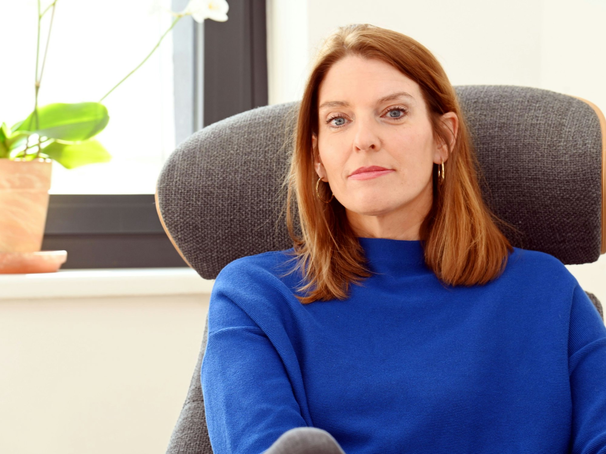 Psychotherapeutin Nora Hallberg in ihrer Praxis in der Kölner Innenstadt.