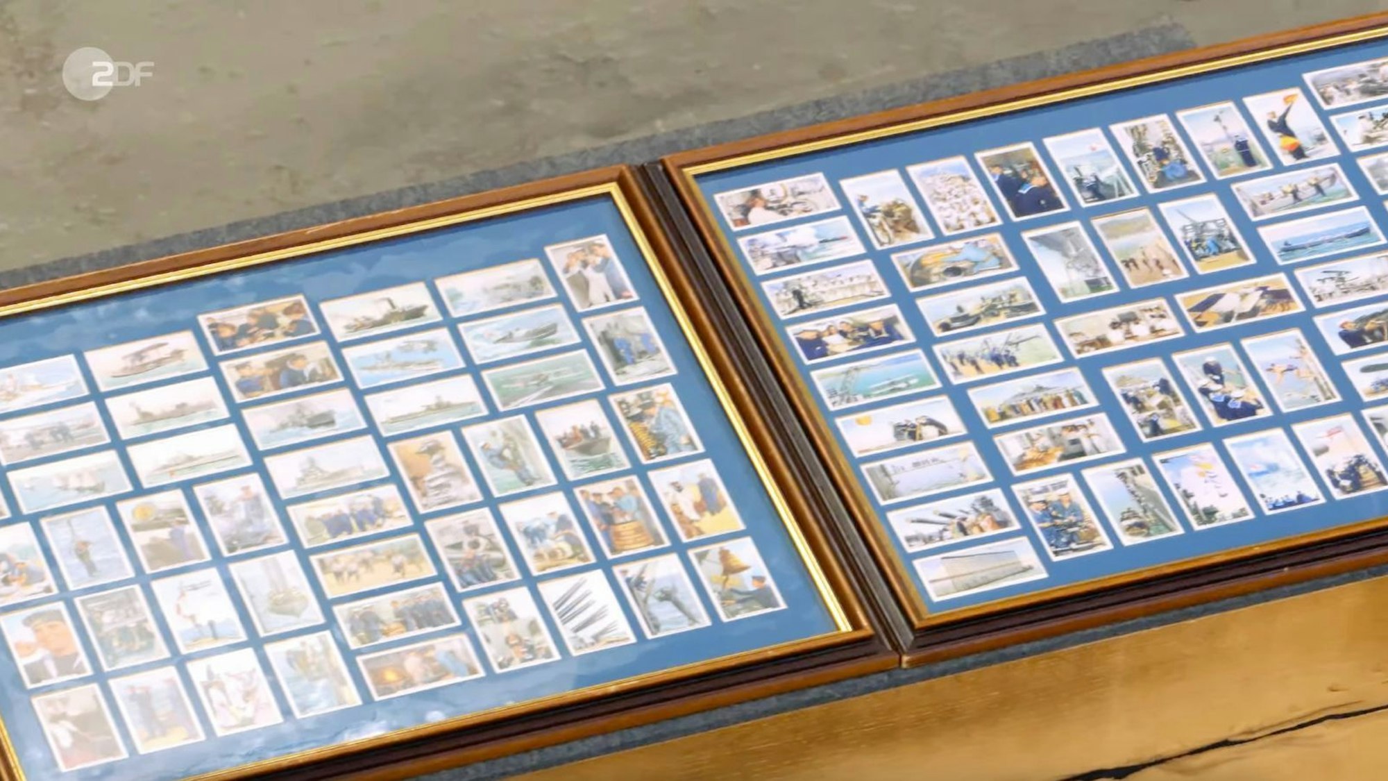 Zwei gerahmte Zigarettenkarten-Sammlungen wurden auf 1937 und 1939 datiert. (Bild: ZDF)