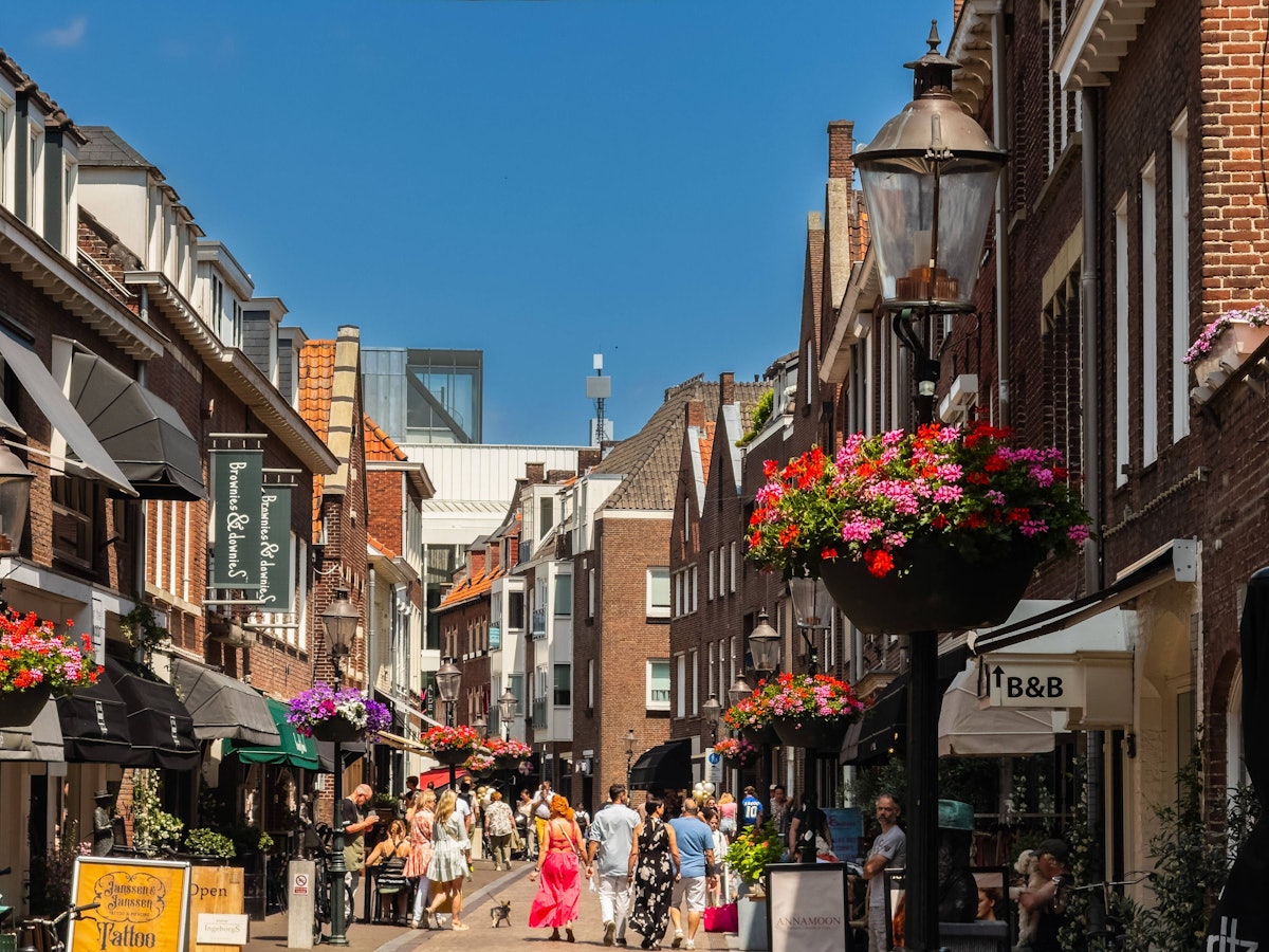 Venlo ist an Feiertagen ein beliebtes Ausflugsziel für die Menschen aus NRW. Auch über Ostern sind Geschäfte geöffnet.