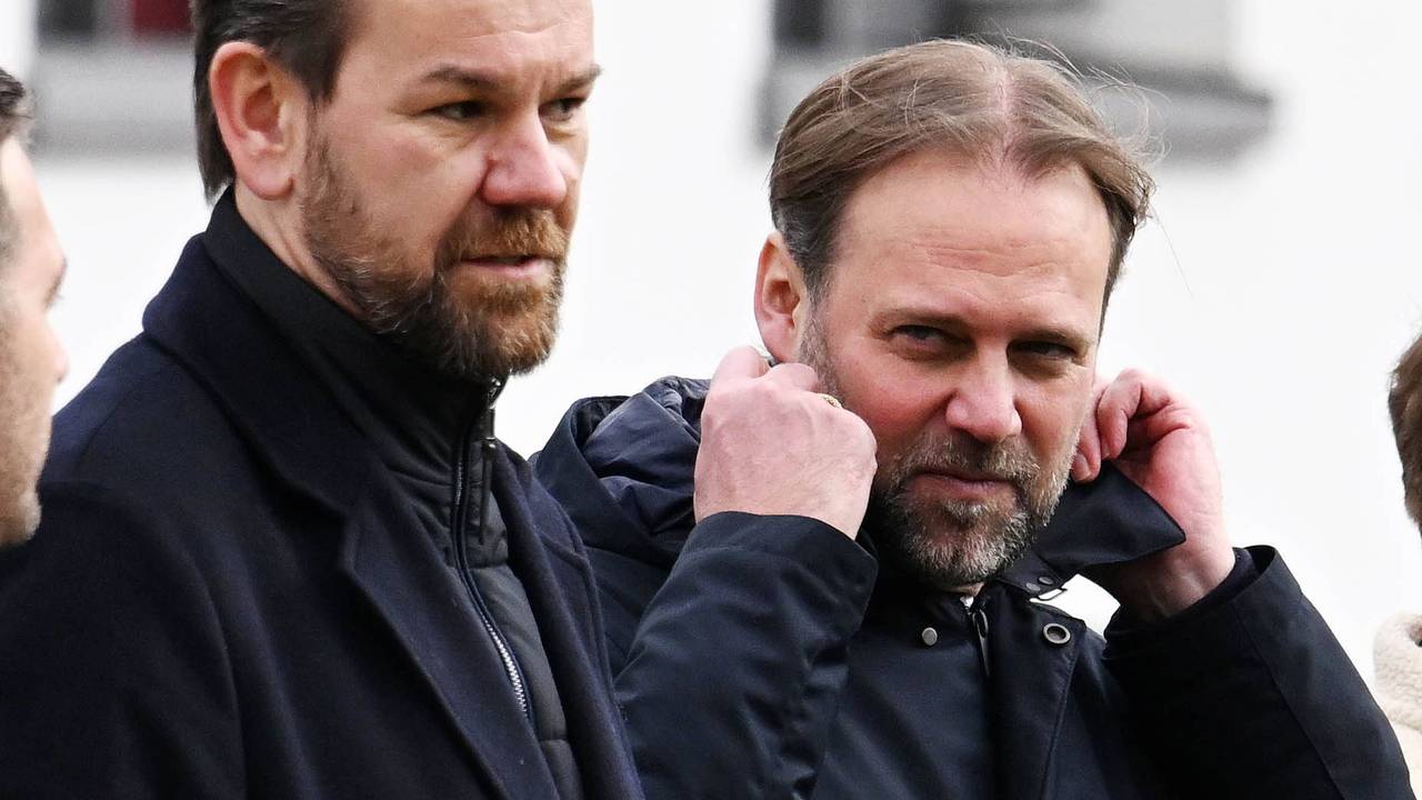 Thomas Kessler (l.) und Tim Steidten stehen beim FC-Training.
