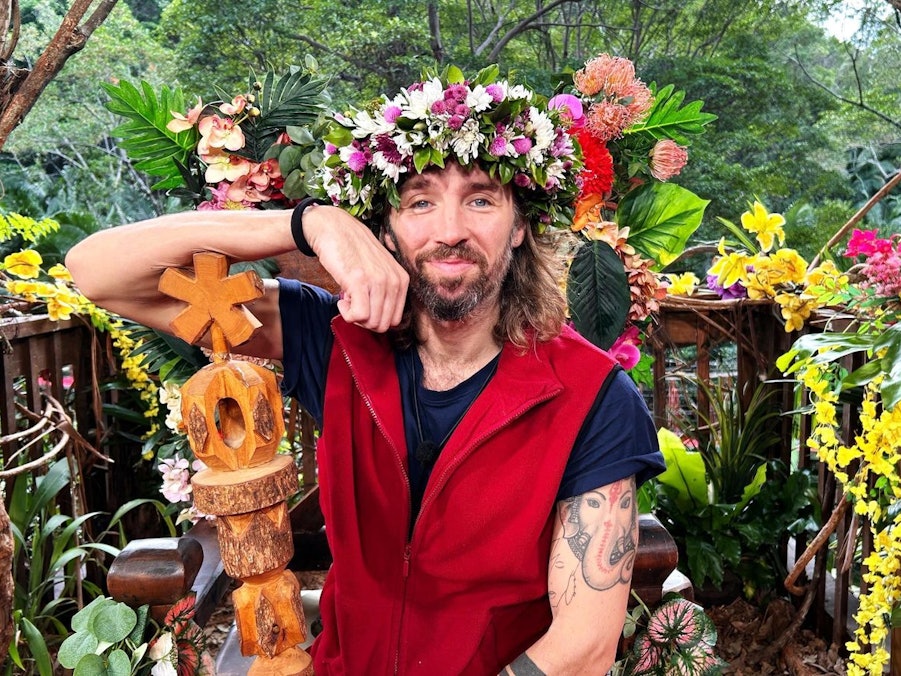 Der Sieg von Sänger Gil Ofarim im Dschungelcamp 2026 polarisierte. (Bild: RTL)