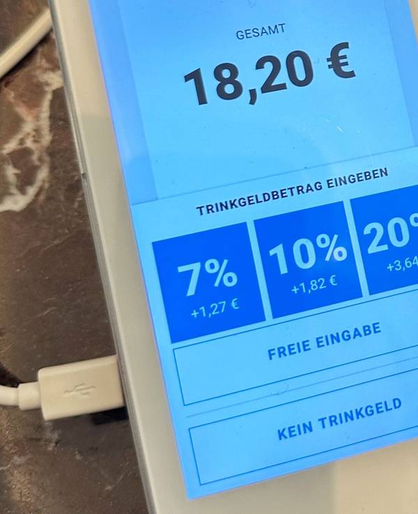 Trinkgeldoptionen auf dem Display eines Kartenlesegeräts