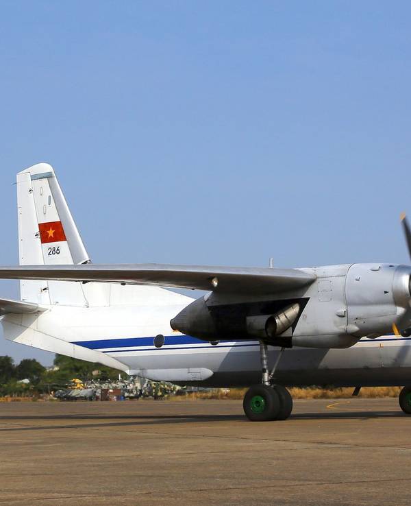 Militärflugzeug des Typs Antonow AN-26