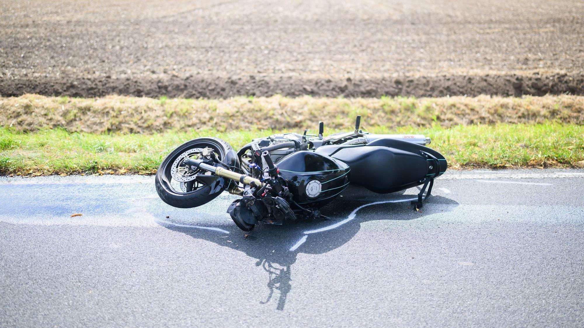 Bei einem Unfall in Dormagen wurde ein Motorradfahrer lebensgefährlich verletzt (Symbolfoto).