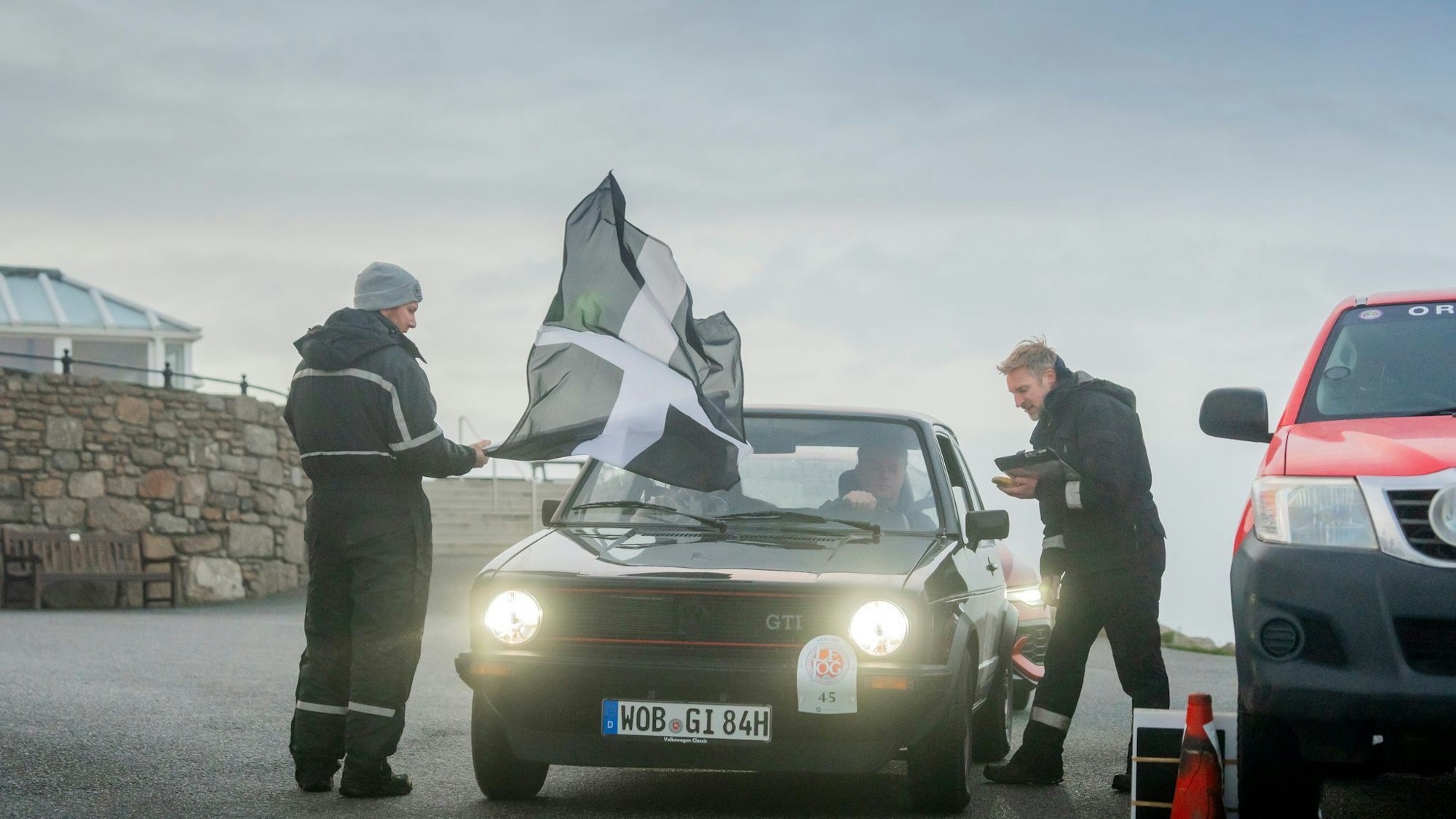 Golf GTI von 1984 bei der Oldtimer-Rallye LeJog
