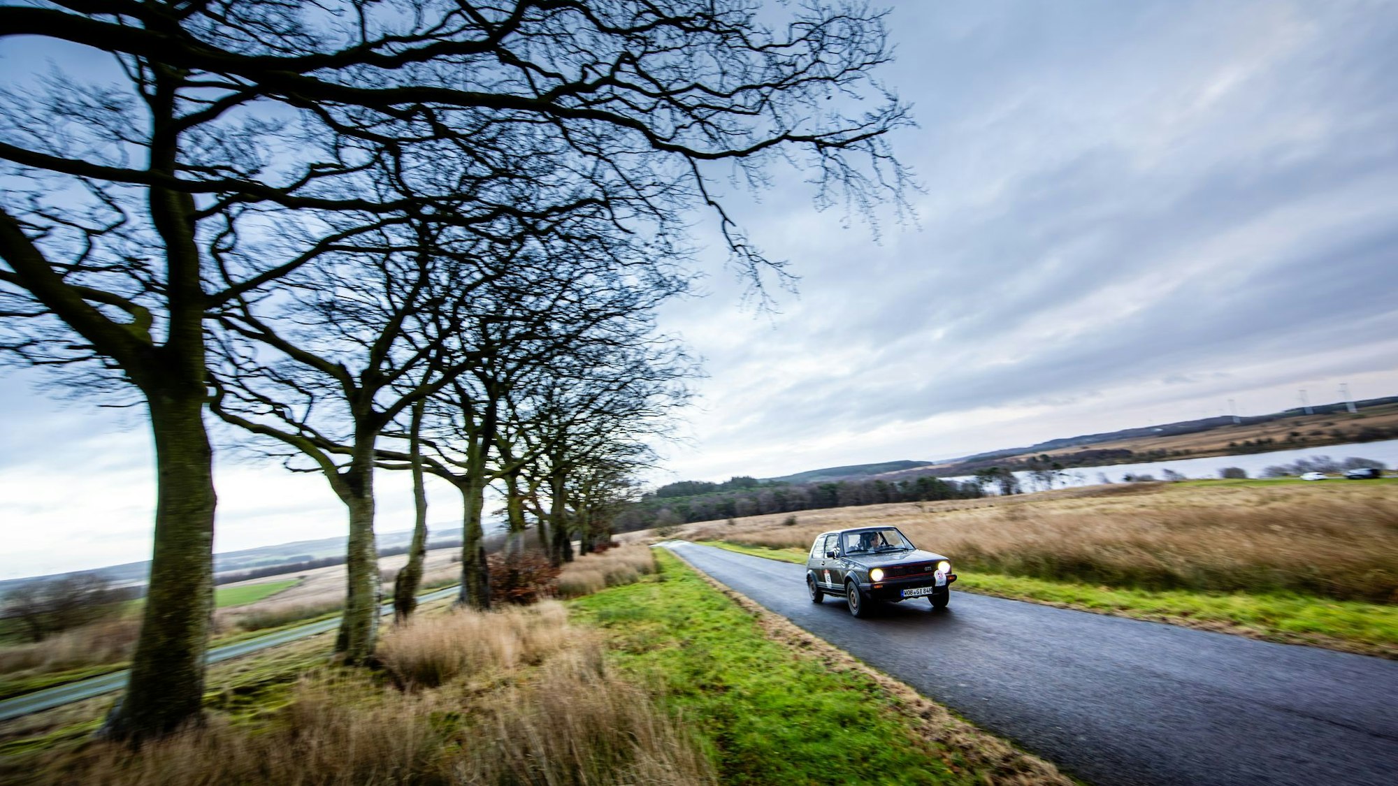Golf GTI von 1984 bei der Oldtimer-Rallye LeJog