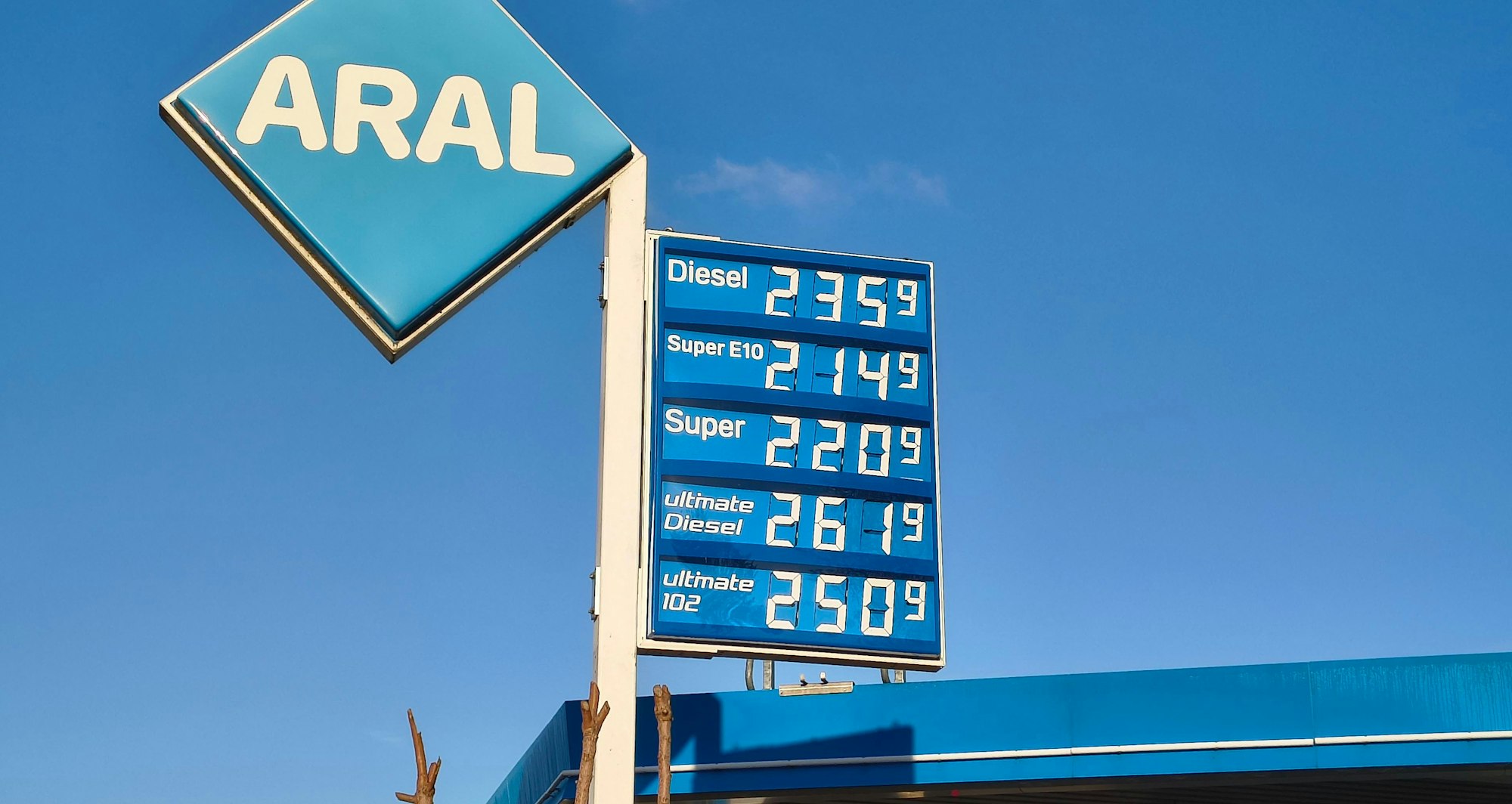 Der Aral-Preis an der Tankstelle in Köln-Niehl um 8.20 Uhr
