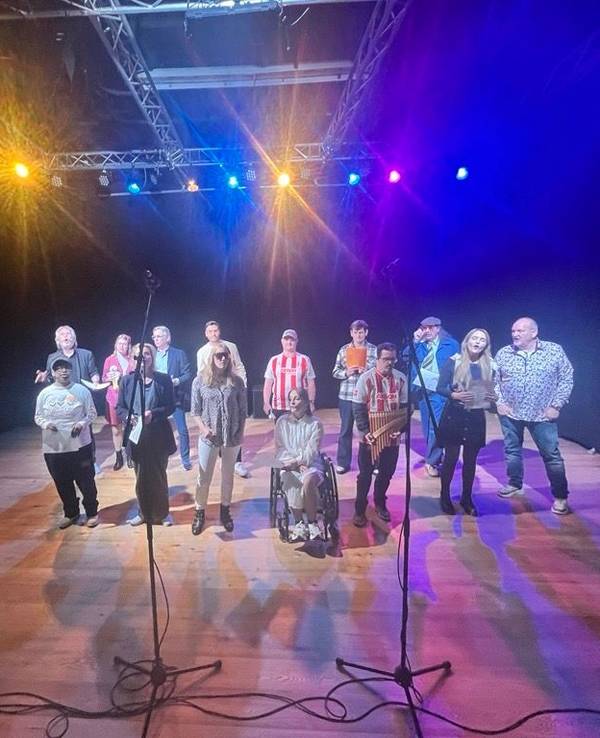 Henning Krautmacher und sein Chor bei den Proben in den Dierks-Studios in Pulheim-Stommeln.