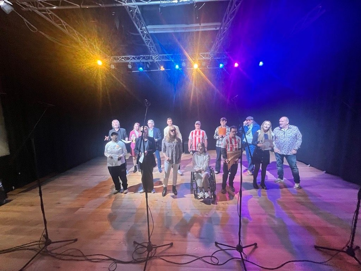 Henning Krautmacher und sein Chor bei den Proben in den Dierks-Studios in Pulheim-Stommeln.