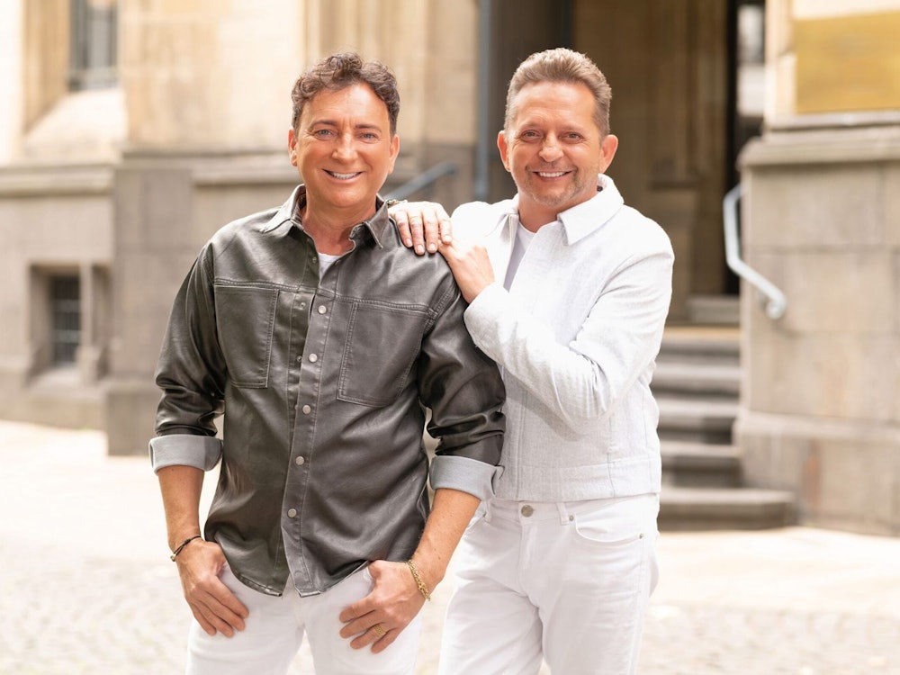 Fredi Malinowski (links) und Martin Hein haben gute Karten, wenn sie nun als Fantasy ihr neues Album „Bube Dame König“ veröffentlichen: Zuletzt landeten sie mit ihrer Musik regelmäßig ganz oben in den Charts. (Bild: Lars Laion)