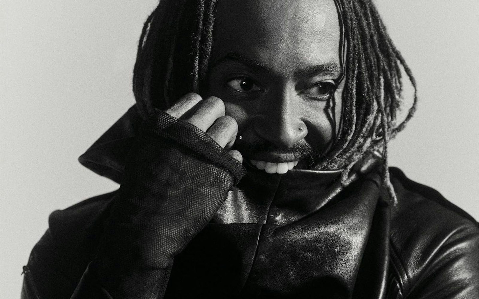 So unkonzentriert wie er wären andere gerne: Thundercat präsentiert sich auch auf „Distracted“ als äußerst kreativer Geist mit vielen Ideen. (Bild: Brainfeeder)