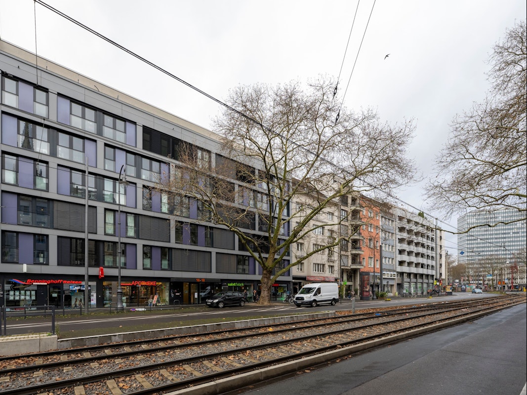 Auch am Hohenstaufenring sind Wohnungen in ehemaligen Büroräumen entstanden. (Archivbild von 2024)