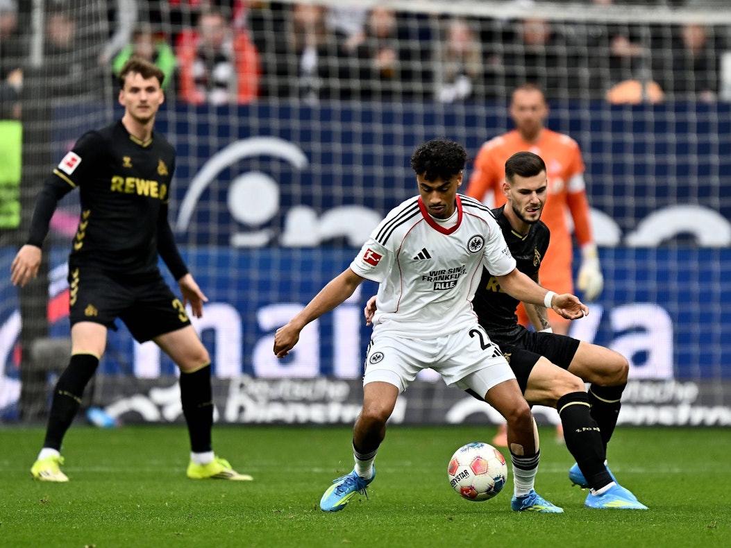 Spielszene bei Eintracht Frankfurt - 1. FC Köln.