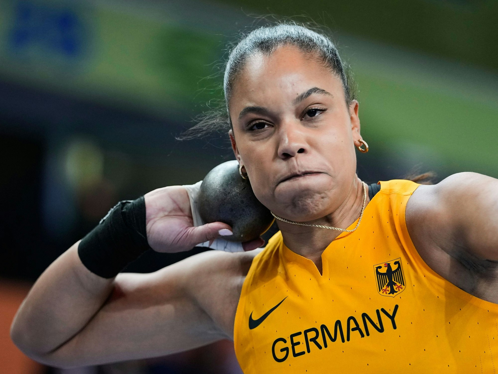 Yemisi Ogunleye bei der Hallen-WM 2026 in Polen in Aktion.