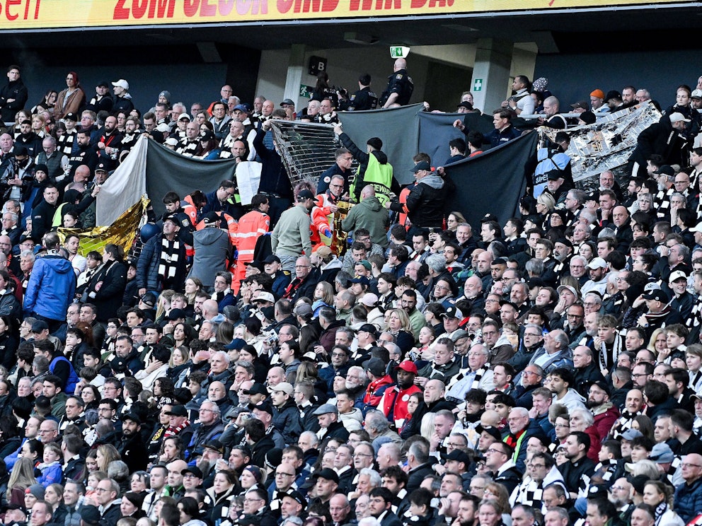 Notarzt-Einsatz im Stadion von Eintracht Frankfurt.