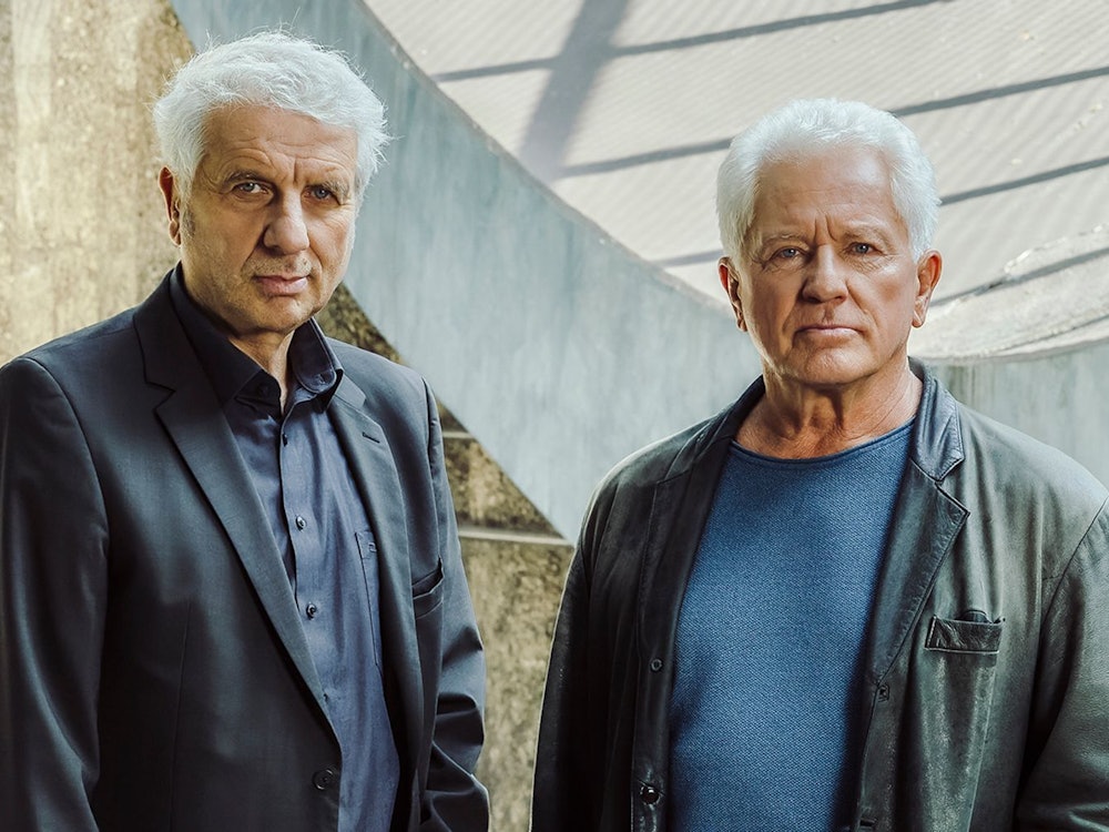 Ivo Batic (Miroslav Nemec, rechts) und Franz Leitmayr (Udo Wachtveitl) ermitteln im Zweiteiler „Tatort: Unvergänglich“ ein letztes Mal. (Bild: BR/NEUESUPER GmbH/Hendrik Heiden)