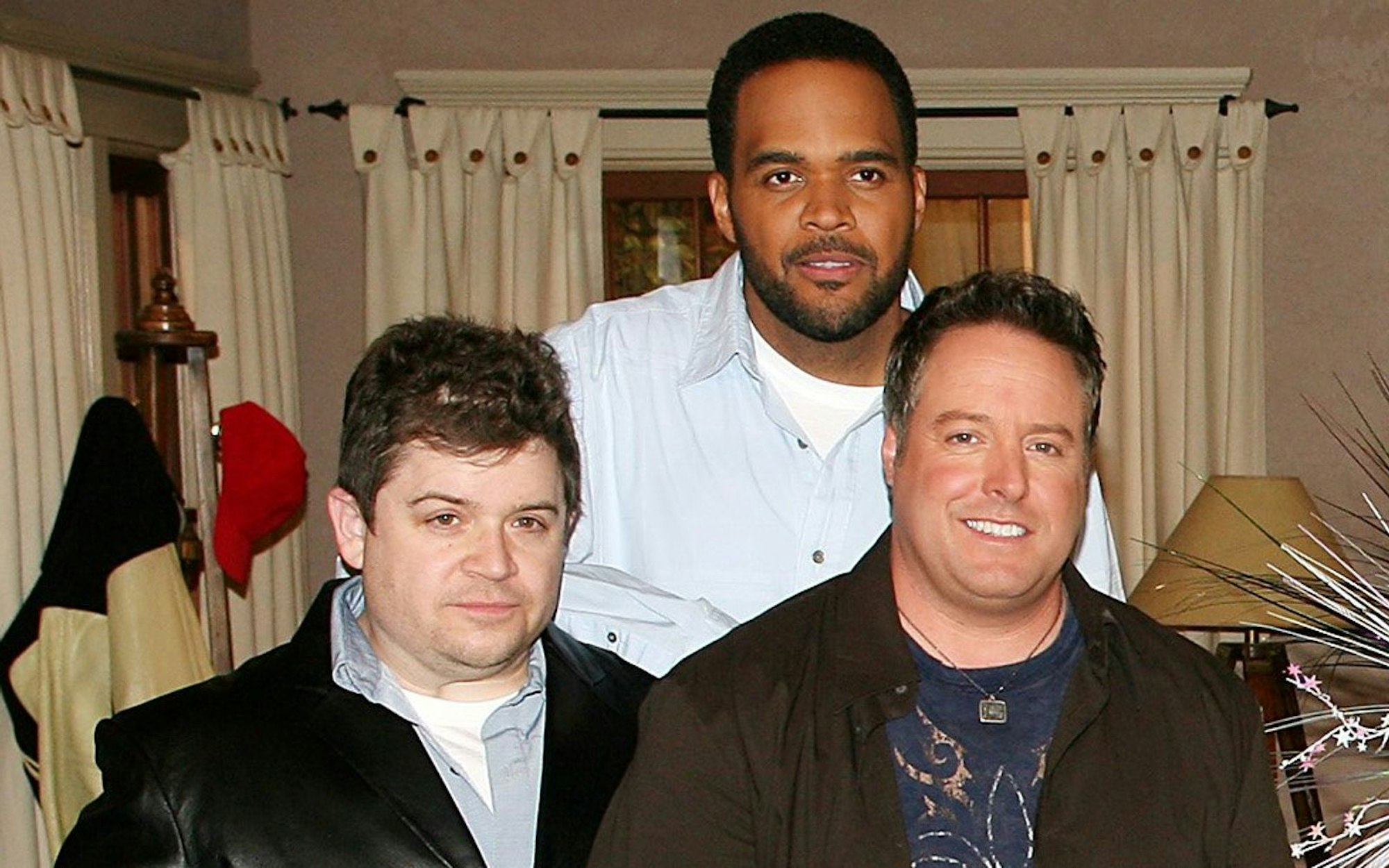 Danny Heffernan, gespielt von Gary Valentine (rechts), ist Dougs nerviger Cousin, der später sogar mit Spence zusammenzieht. Im echten Leben ist er der Bruder von Kevin James. (Bild: Frederick M. Brown/Getty Images)