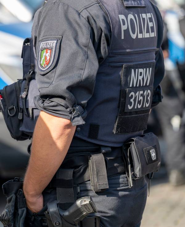 Nach Beginn des Iran-Kriegs gibt es Sorgen, dass die Eskalation auch Auswirkungen auf die Sicherheitslage in Deutschland hat (Symbolbild).