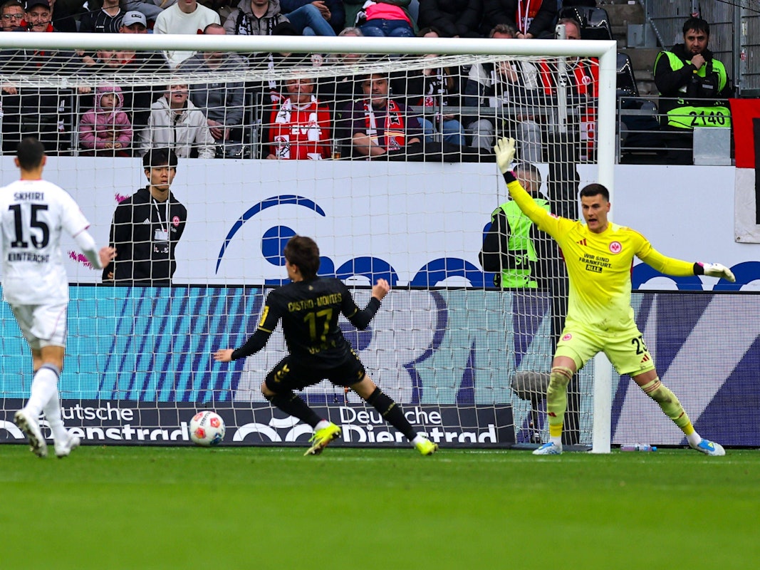 Alessio Castro-Montes trifft gegen Eintracht Frankfurt.