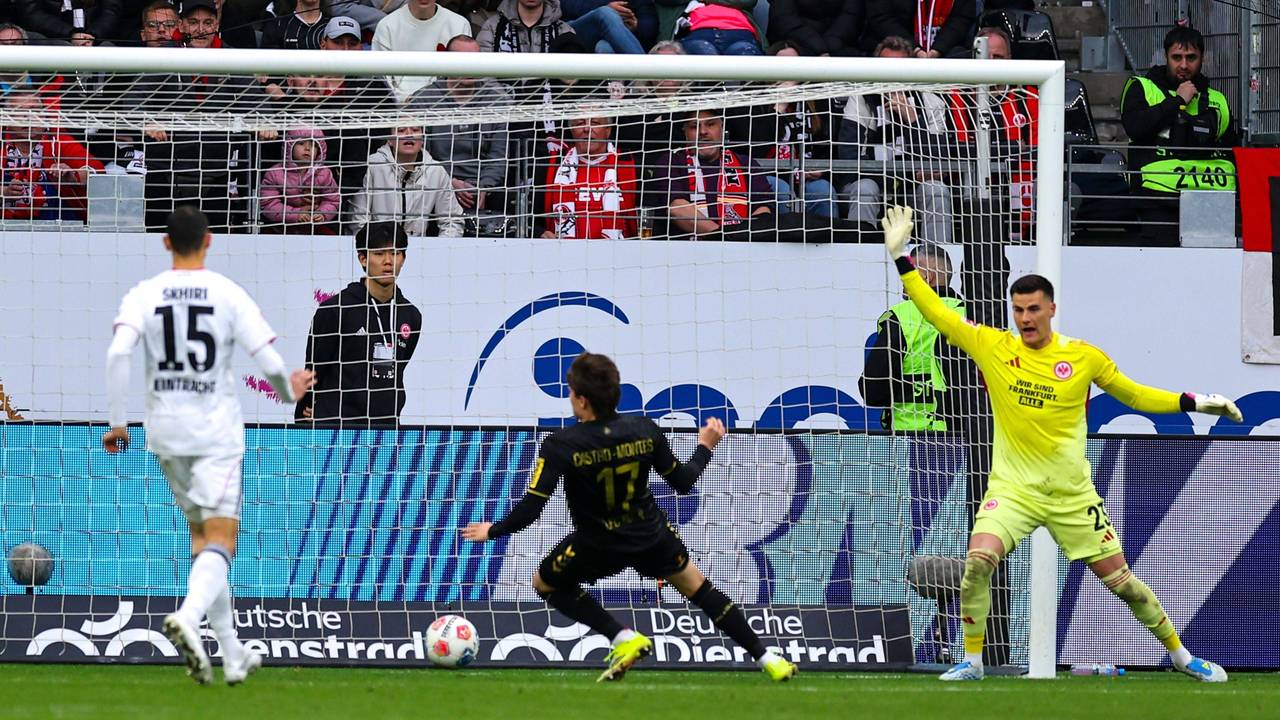 Alessio Castro-Montes trifft gegen Eintracht Frankfurt.
