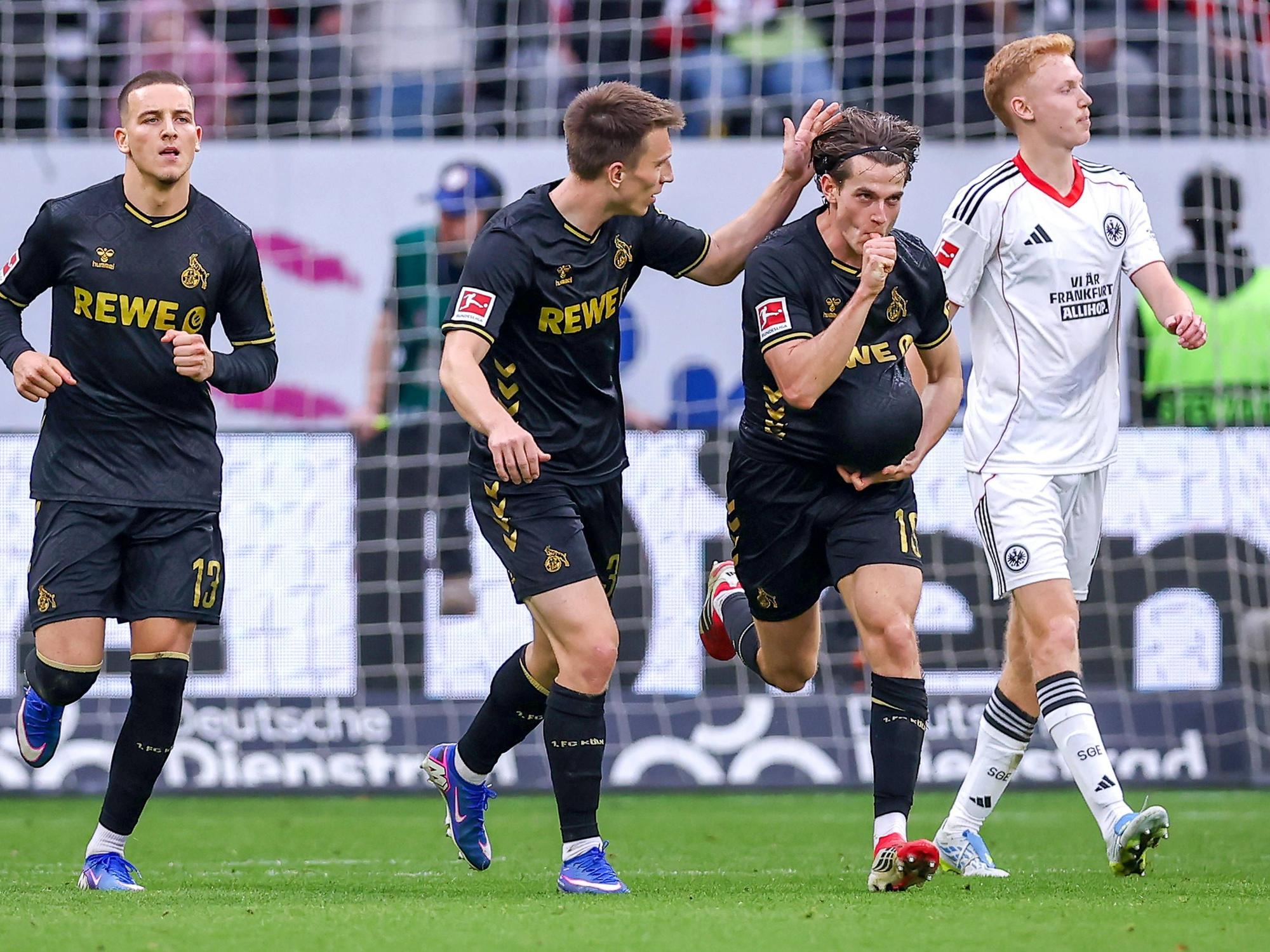 Jakub Kaminski jubelt gegen Frankfurt.