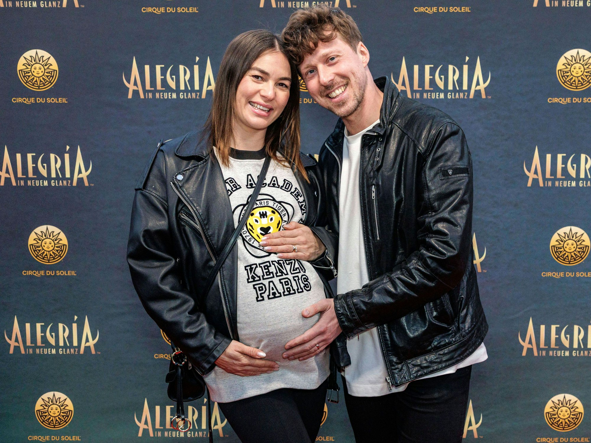 Renata und Valentin Lusin besuchten am 26. März 2026 die Premiere der Show Cirque du Soleil - Alegria in Düsseldorf.