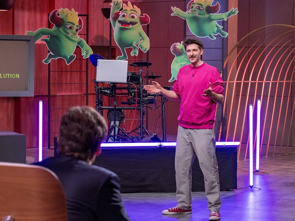 „Drum Revolution“-Gründer Andreas muss in der „Höhle der Löwen“ harte Kritik einstecken. (Bild: RTL / Bernd-Michael Maurer )