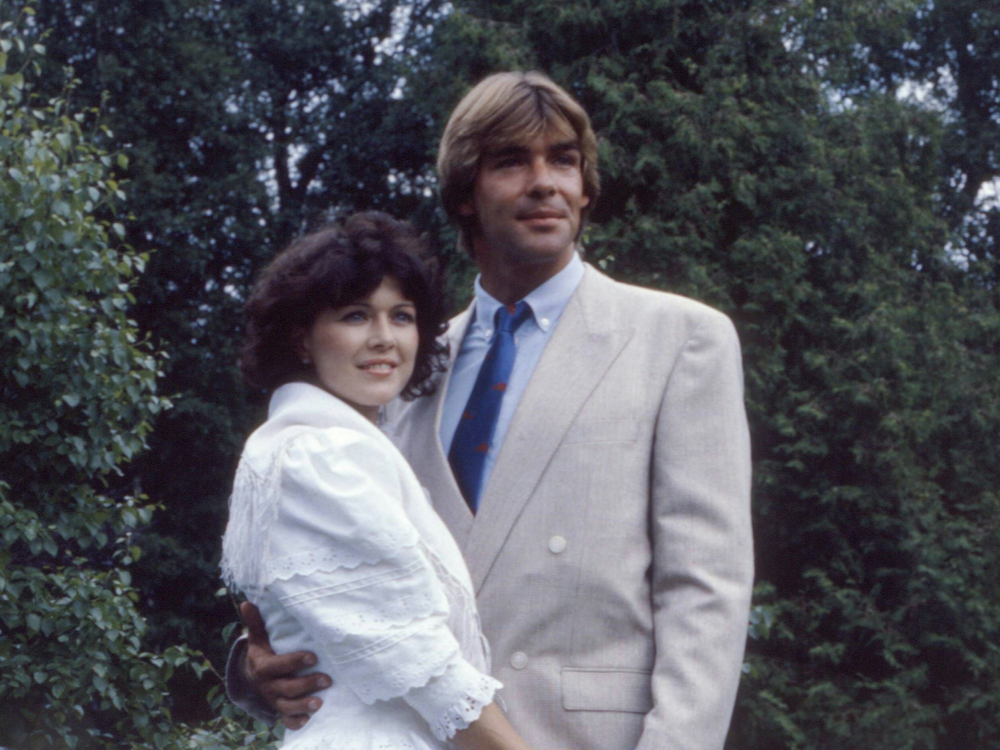 Anja Kruse und Sascha Hehn / Die Schwarzwaldklinik / Set, Drehort / 1986 AUFNAHMEDATUM GESCHÄTZT