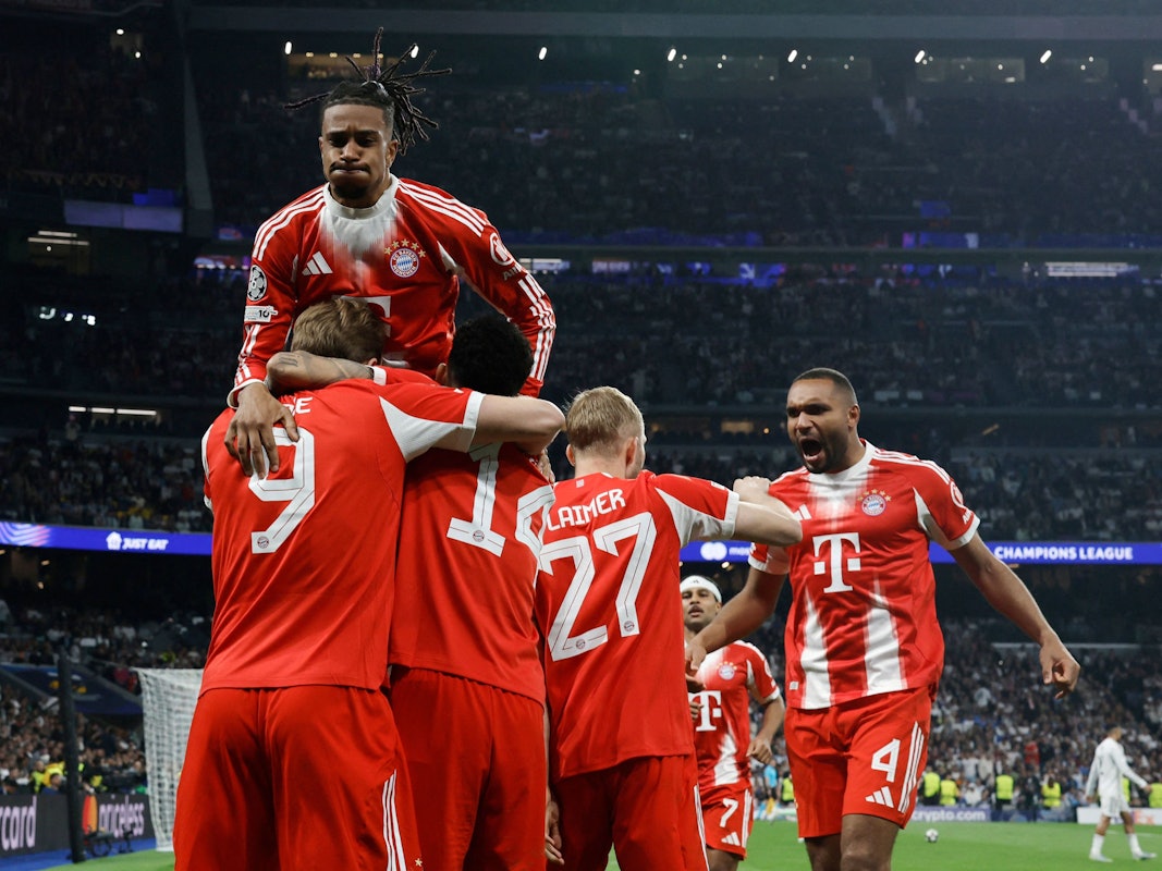 Die Spieler des FC Bayern jubeln nach einem Treffer gegen Real Madrid.