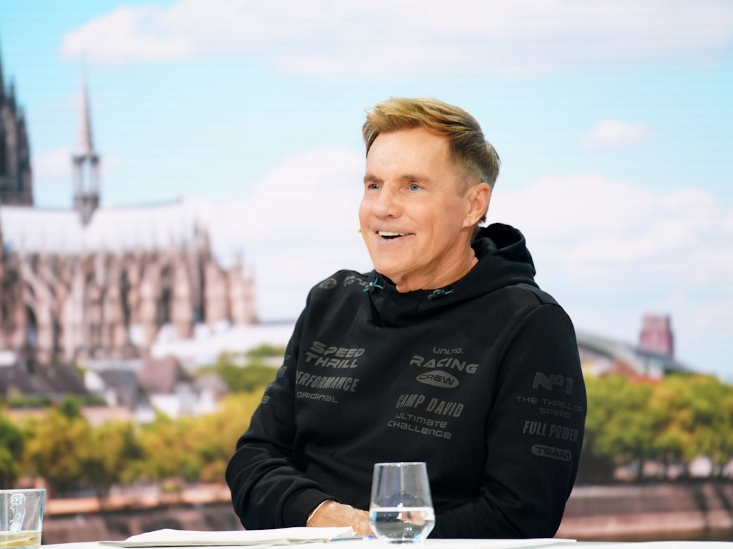 Leg dich nicht mit dem Pop-Titan an! Bei DSDS (RTL) raunzte Dieter Bohlen (Bild) seinem neuen Jury-Mitglied Bushido einen Fluch zu. (Bild: RTL / Stefan Gregorowius)