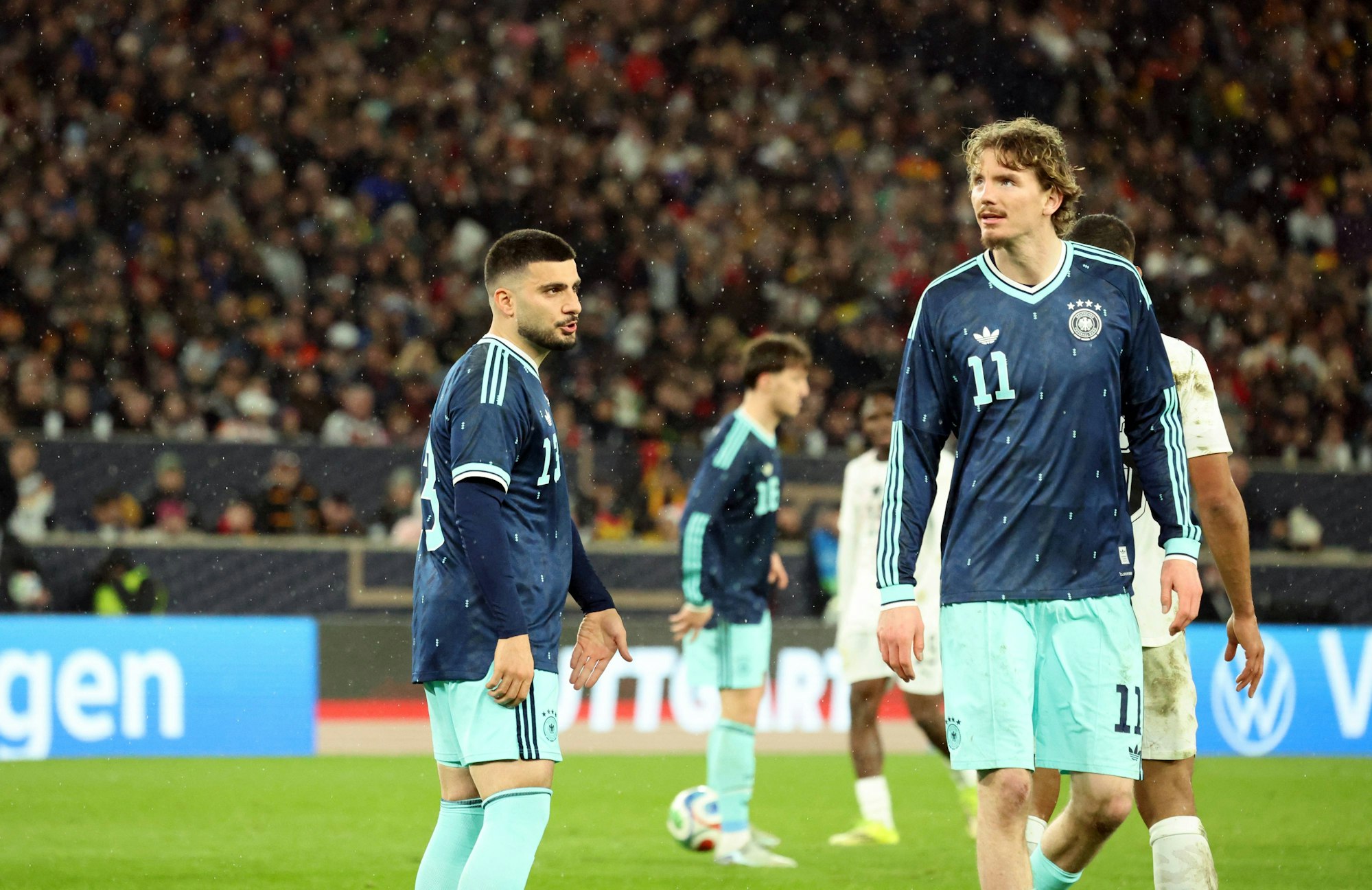 Deniz Undav und Nick Woltemade im DFB-Trikot.