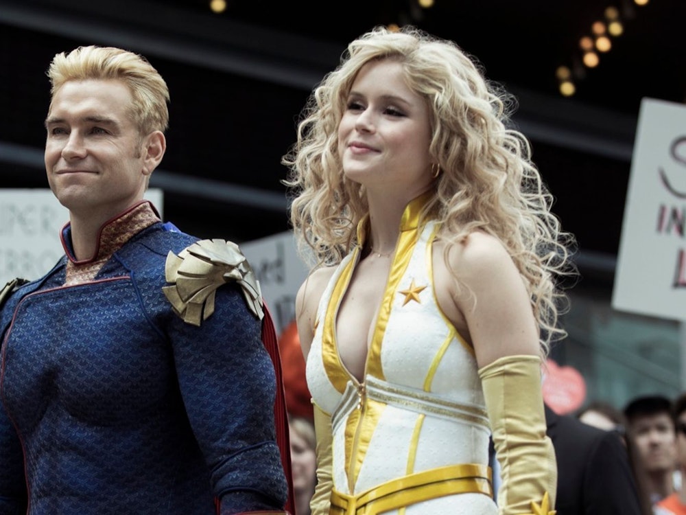 Spätestens seit Iron Man 2008 die Kinoleinwand eroberte, können sich Filmfans kaum mehr vor Superhelden retten. Auch in der Streamingwelt schicken Marvel, DC und Co. Heroen immer wieder auf Weltrettungsmission. Ganz schön schwierig, den Durchblick zu behalten! Welche Superheldenserien sich wirklich lohnen, lesen Sie hier. (Bild: 2020 Amazon.com Inc., or its affiliates)