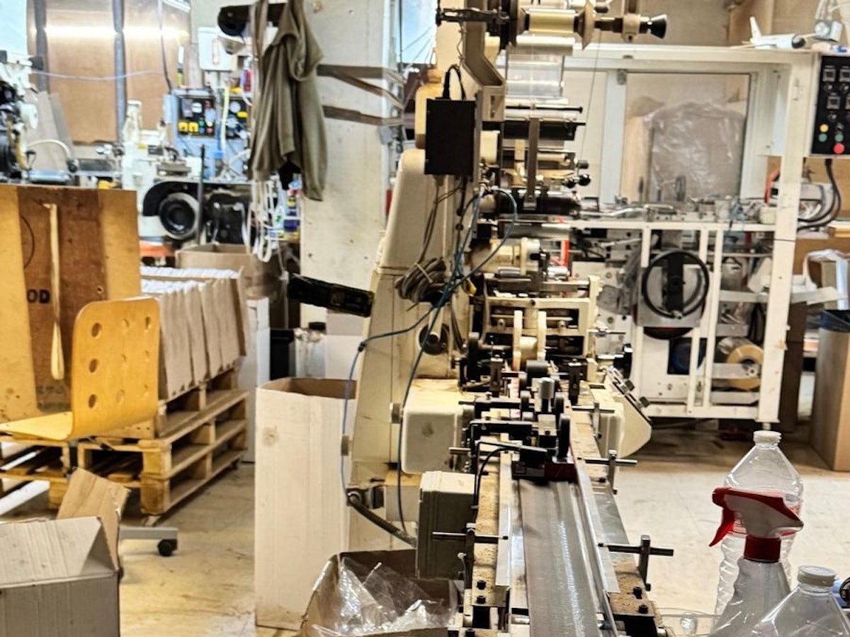 Illegale Zigarettenfabrik in Düsseldorf entdeckt.