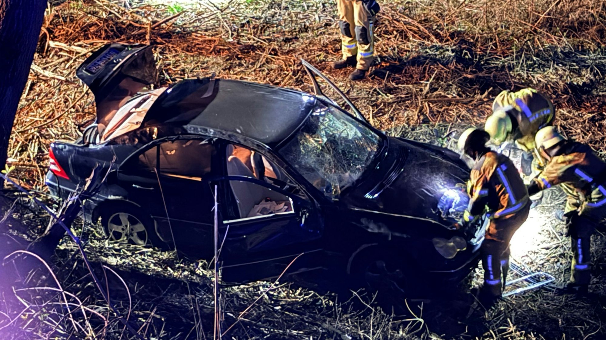 Verfolgungsfahrt endet mit Unfall