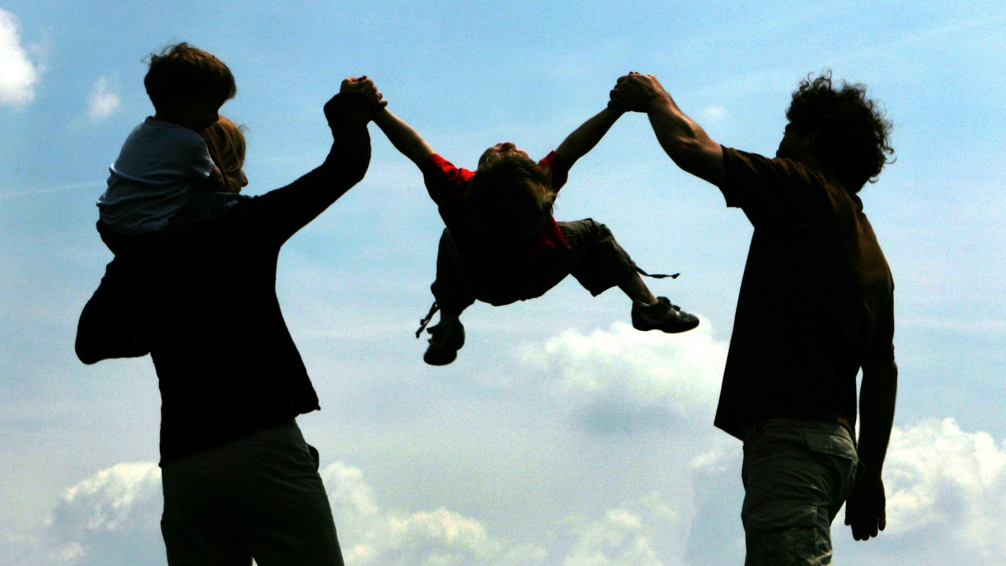 Symbolbild Familie mit Kindern