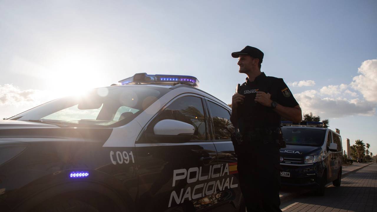 Zwei Deutsche haben auf Mallorca einen anderen Deutschen zusammengeschlagen und wurden von der Nationalpolizei festgenommen (Symbolbild).