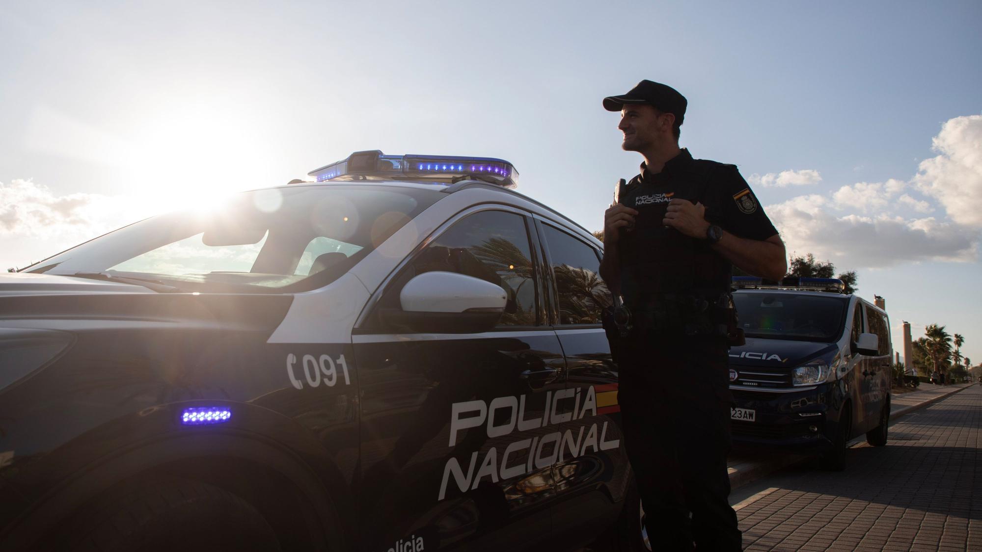 Zwei Deutsche haben auf Mallorca einen anderen Deutschen zusammengeschlagen und wurden von der Nationalpolizei festgenommen (Symbolbild).