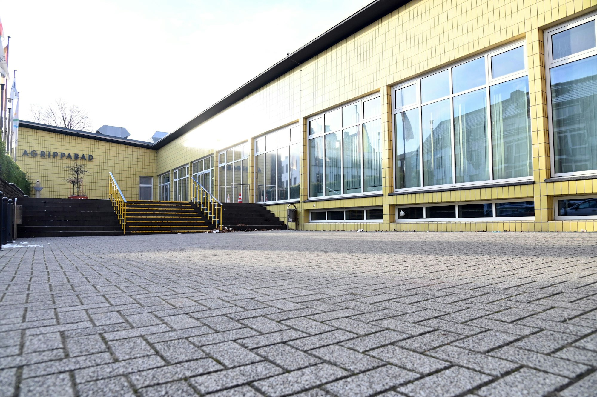 Das Agrippabad ist derzeit noch geschlossen. Das Gebäude steht sowohl innen als auch außen teilweise unter Denkmalschutz. (Archivbild)