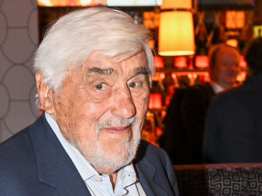 Der deutsche Charakterschauspieler Mario Adorf ist im Alter von 95 Jahren in Paris verstorben. (Bild: 2023 Getty Images/Hannes Magerstaedt)