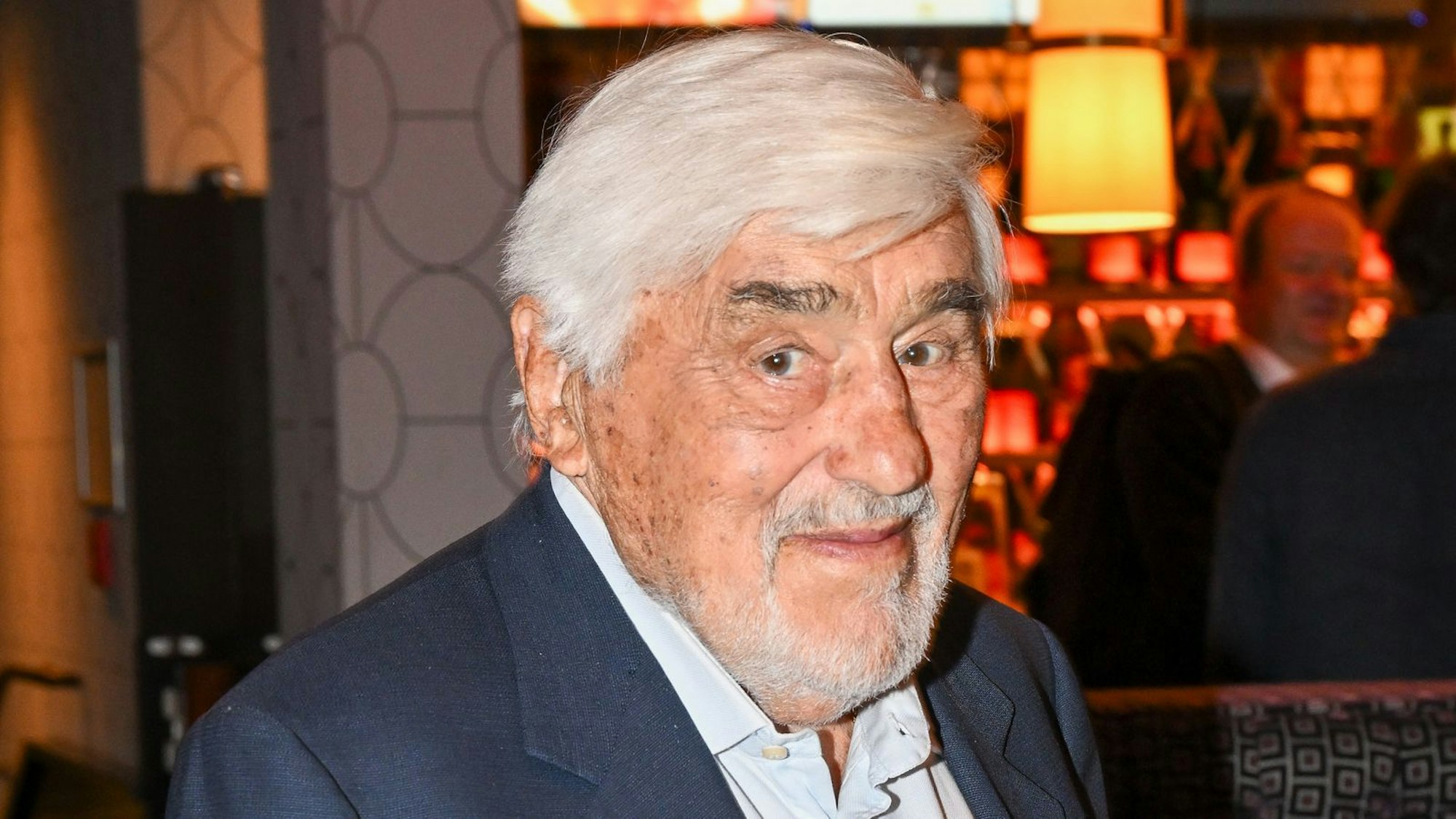 Der deutsche Charakterschauspieler Mario Adorf ist im Alter von 95 Jahren in Paris verstorben. (Bild: 2023 Getty Images/Hannes Magerstaedt)