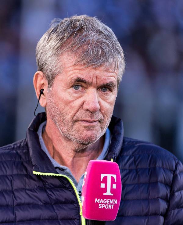 Friedhelm Funkel im TV-Interview.